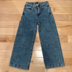GAP cropped wide leg midwash jeans
